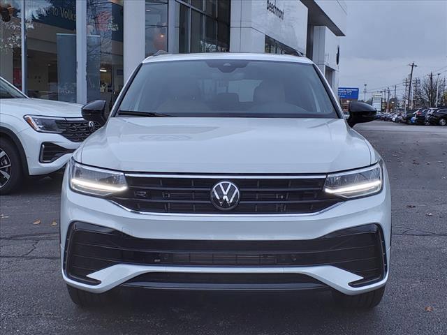 new 2024 Volkswagen Tiguan car, priced at $37,195