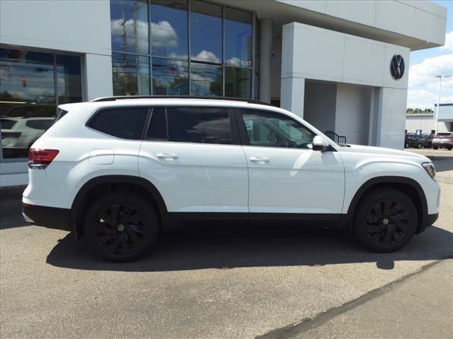 new 2024 Volkswagen Atlas car, priced at $45,477