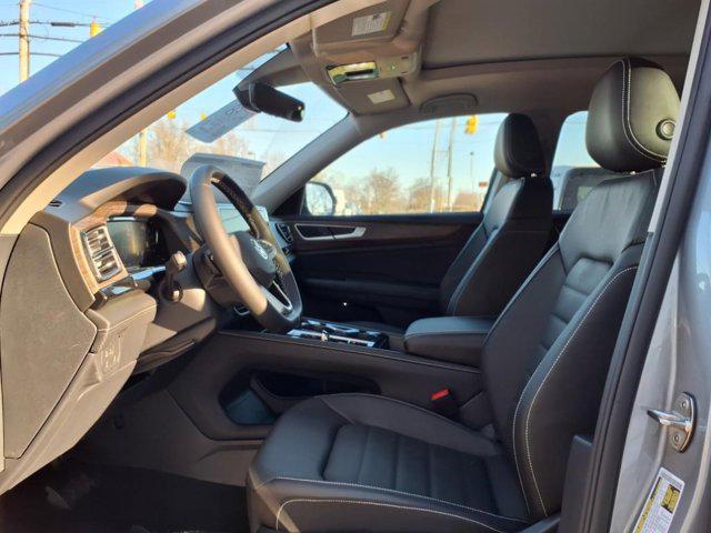 new 2025 Volkswagen Atlas car, priced at $51,531