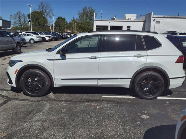 new 2024 Volkswagen Tiguan car, priced at $37,058