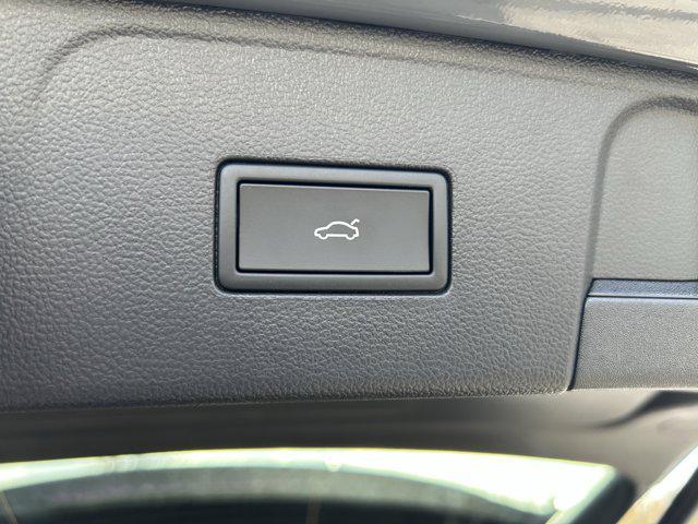 new 2026 Volkswagen Atlas car, priced at $49,365