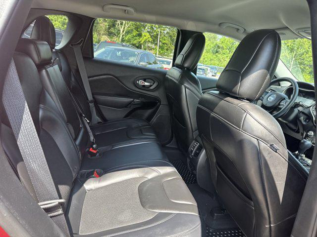 used 2019 Jeep Cherokee car, priced at $15,495