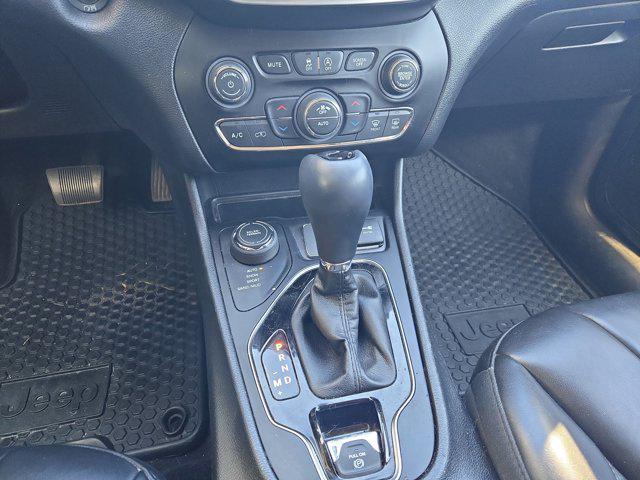 used 2019 Jeep Cherokee car