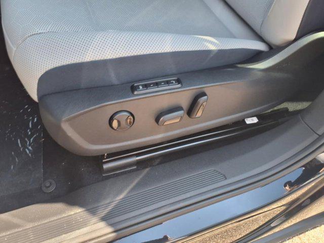 new 2025 Volkswagen ID.4 car, priced at $54,431