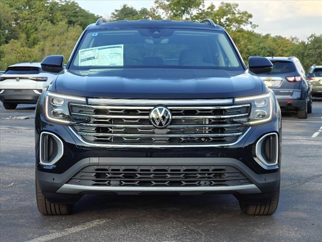 new 2024 Volkswagen Atlas car, priced at $45,297