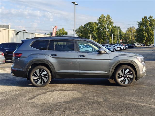 new 2024 Volkswagen Atlas car, priced at $45,383