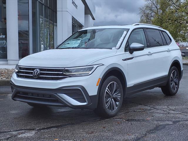 new 2024 Volkswagen Tiguan car, priced at $34,413