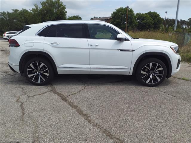 new 2024 Volkswagen Atlas Cross Sport car, priced at $51,972