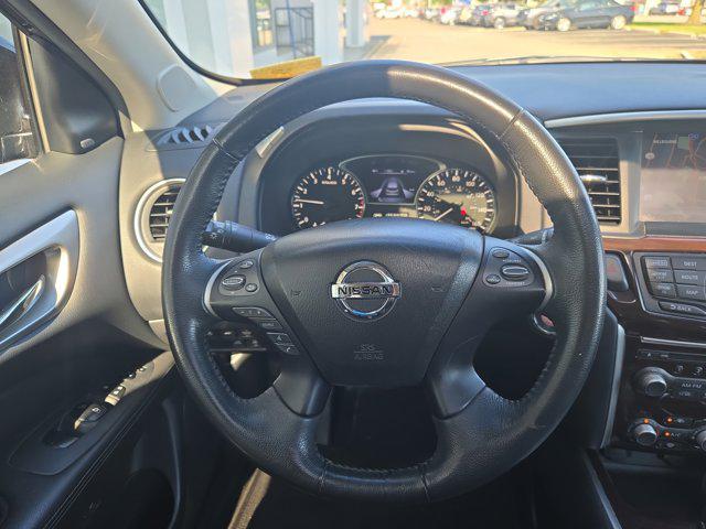 used 2015 Nissan Pathfinder car