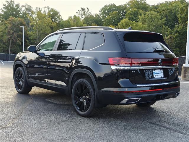 new 2024 Volkswagen Atlas car, priced at $45,297