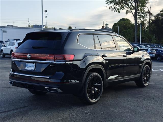 new 2024 Volkswagen Atlas car, priced at $45,297