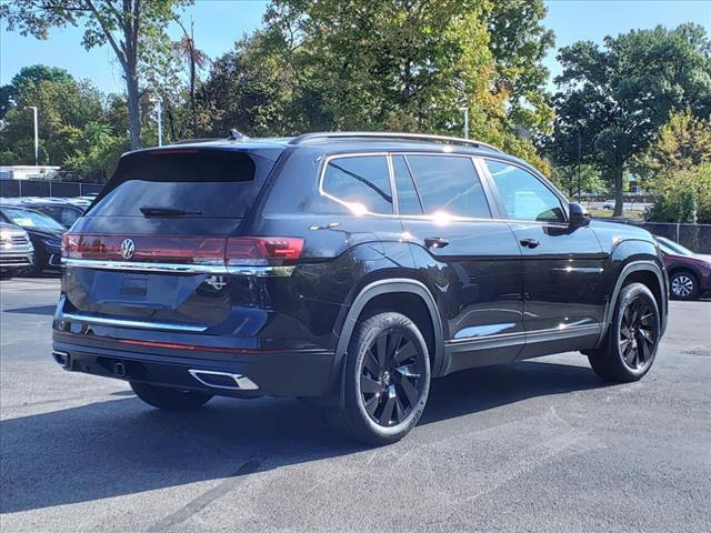 new 2024 Volkswagen Atlas car, priced at $45,297