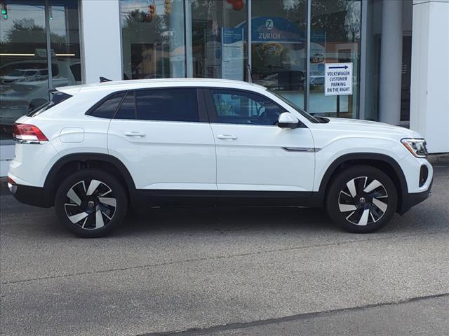 new 2024 Volkswagen Atlas Cross Sport car, priced at $43,565