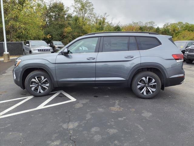 new 2024 Volkswagen Atlas car, priced at $40,439