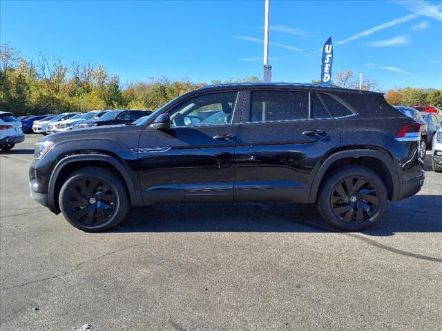 new 2024 Volkswagen Atlas Cross Sport car, priced at $43,981