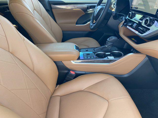 new 2025 Toyota Highlander Hybrid car, priced at $56,963