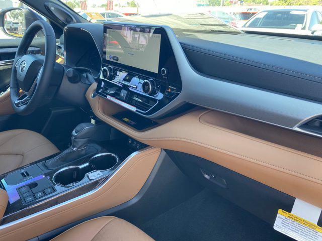 new 2025 Toyota Highlander Hybrid car, priced at $56,963