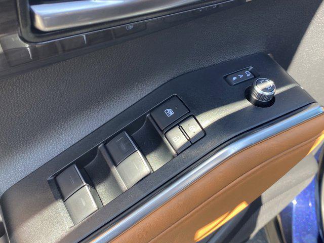 new 2025 Toyota Highlander Hybrid car, priced at $56,963