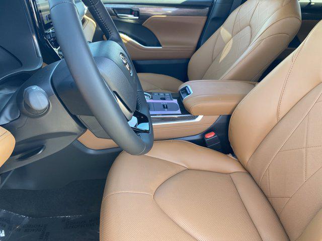 new 2025 Toyota Highlander Hybrid car, priced at $56,963