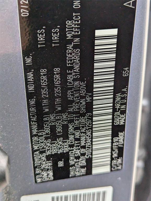 used 2022 Toyota Highlander car, priced at $27,300