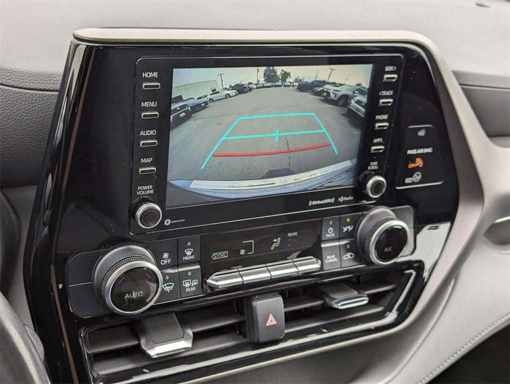 used 2022 Toyota Highlander car, priced at $27,300