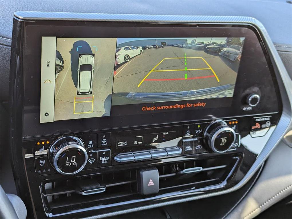 used 2023 Toyota Highlander Hybrid car, priced at $46,900