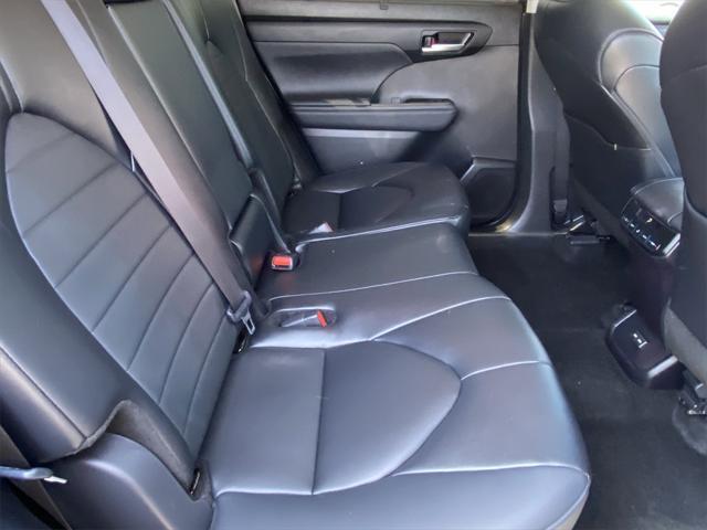 used 2024 Toyota Highlander Hybrid car, priced at $44,000