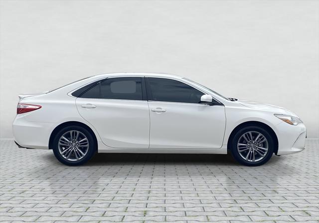 used 2017 Toyota Camry Hybrid car, priced at $15,900