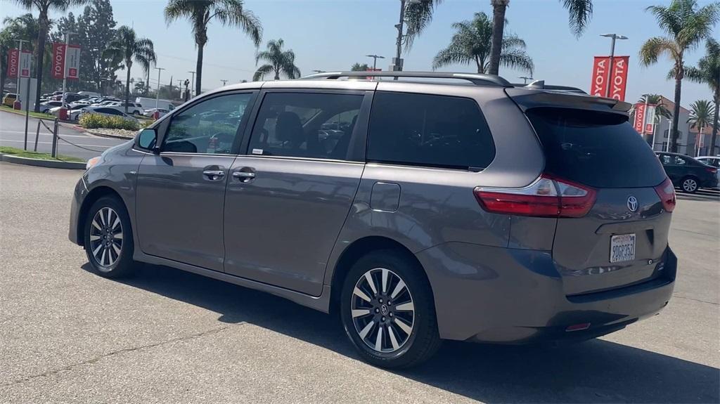 used 2018 Toyota Sienna car, priced at $31,988