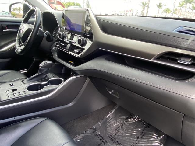 used 2023 Toyota Highlander car, priced at $35,500