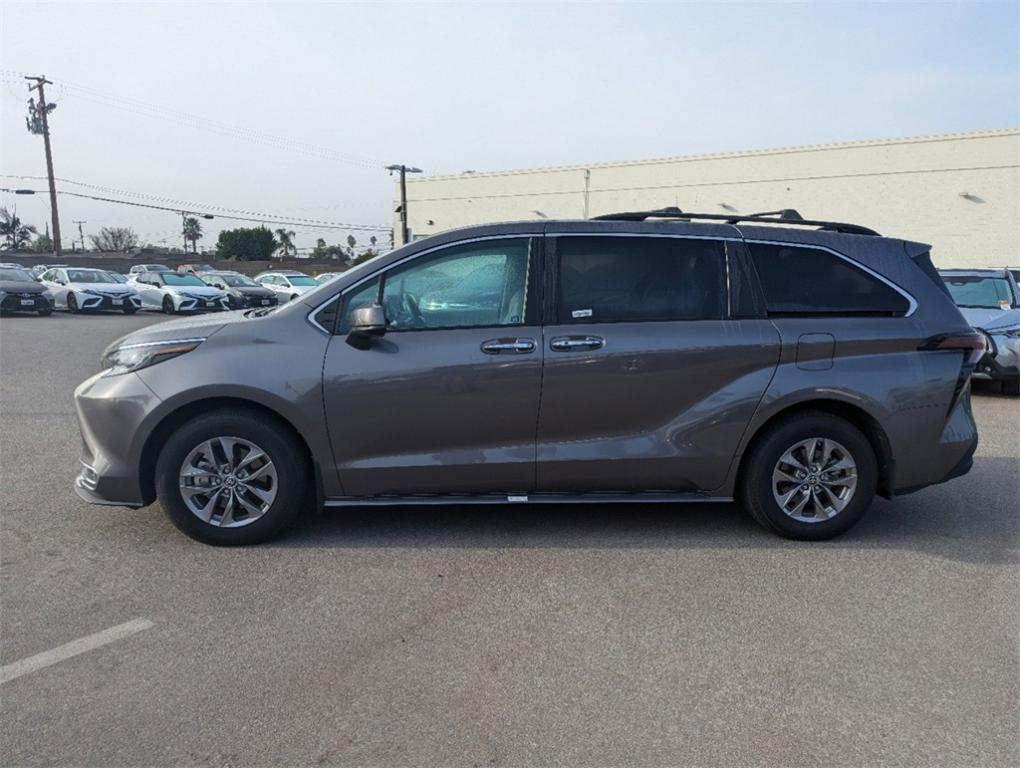 used 2023 Toyota Sienna car, priced at $44,488