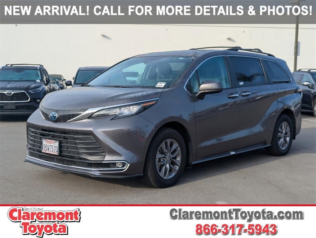 used 2023 Toyota Sienna car, priced at $44,488