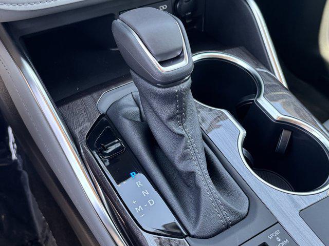 new 2025 Toyota Highlander car, priced at $55,583