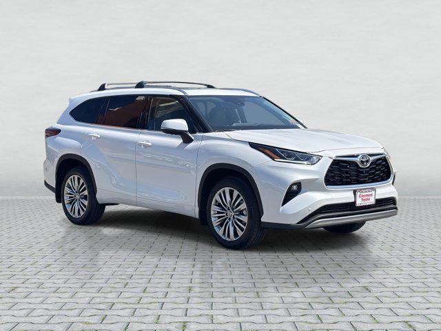 new 2025 Toyota Highlander car, priced at $55,583