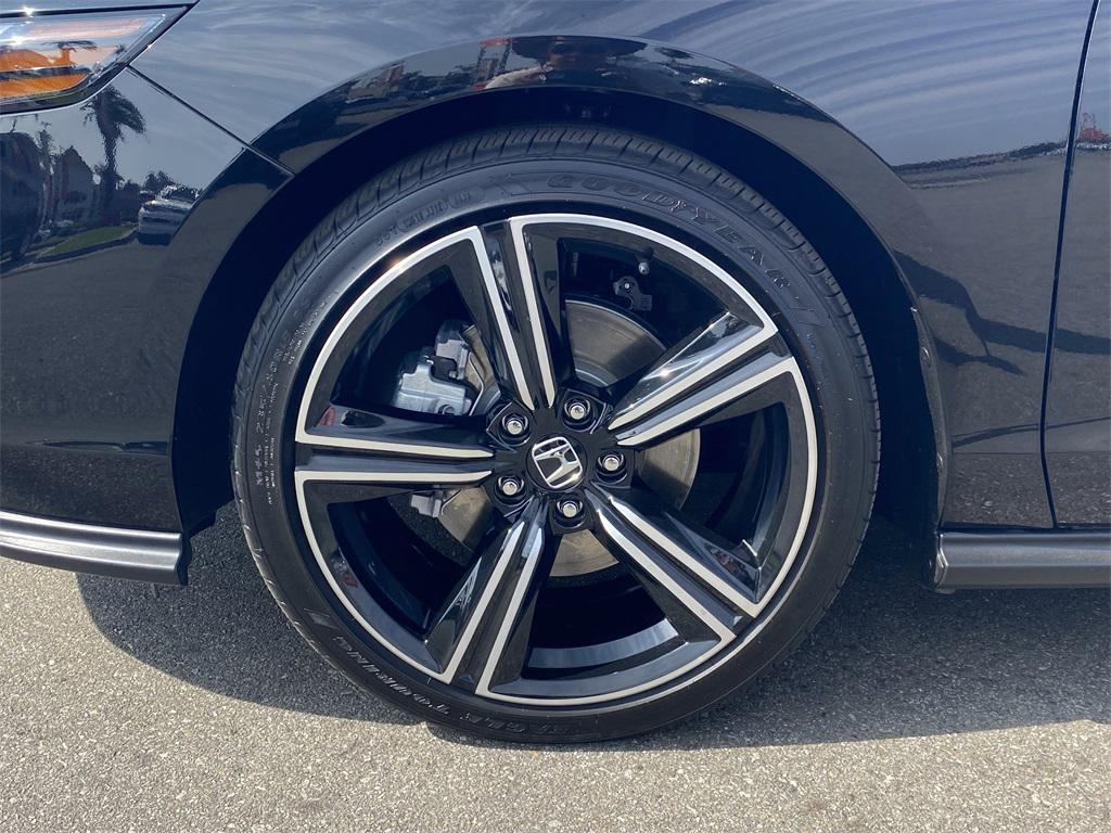 used 2025 Honda Accord Hybrid car, priced at $29,700