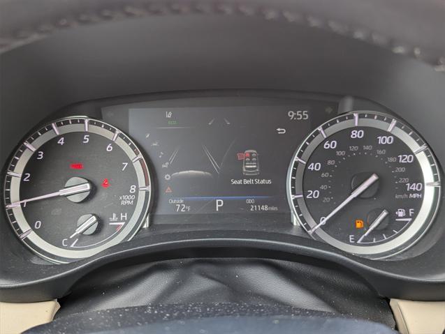 used 2022 Toyota Highlander car, priced at $37,300