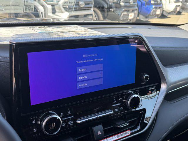 new 2025 Toyota Highlander Hybrid car, priced at $56,963