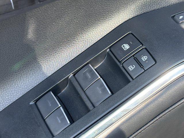 new 2025 Toyota Highlander Hybrid car, priced at $56,963