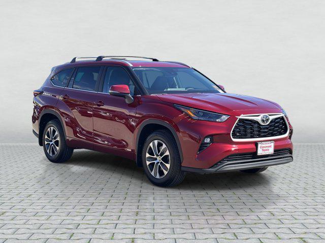 new 2025 Toyota Highlander Hybrid car, priced at $50,598