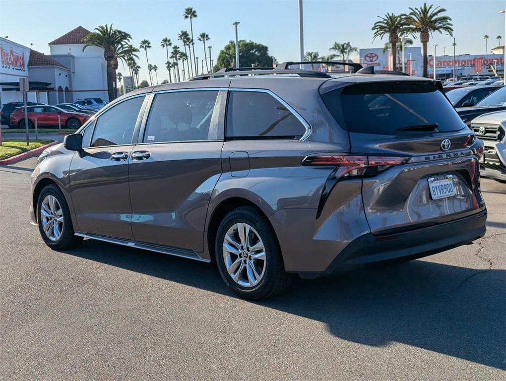 used 2022 Toyota Sienna car, priced at $38,500