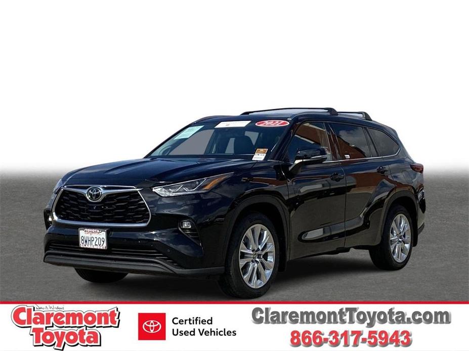 used 2021 Toyota Highlander car, priced at $37,488