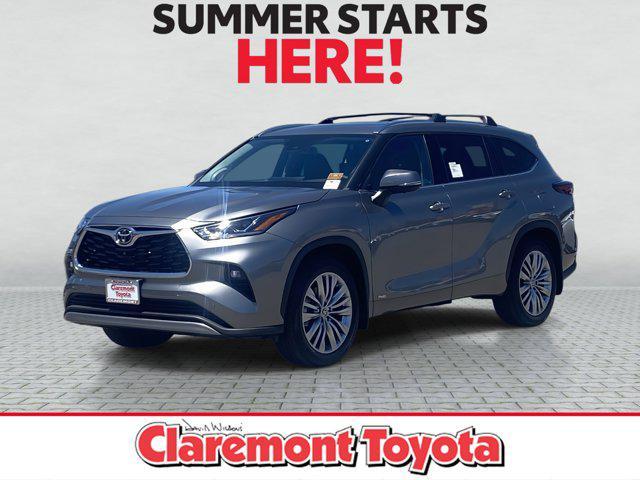 new 2025 Toyota Highlander Hybrid car, priced at $56,673
