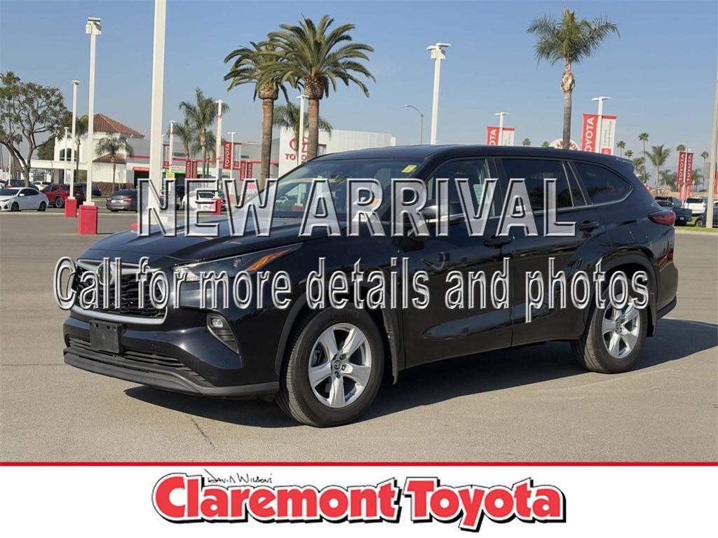 used 2023 Toyota Highlander car, priced at $33,288