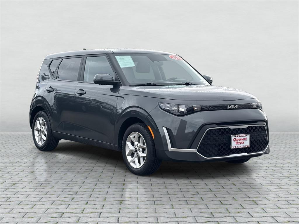 used 2023 Kia Soul car, priced at $15,300