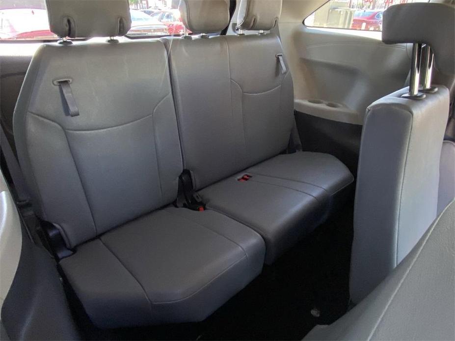 used 2023 Toyota Sienna car, priced at $45,988