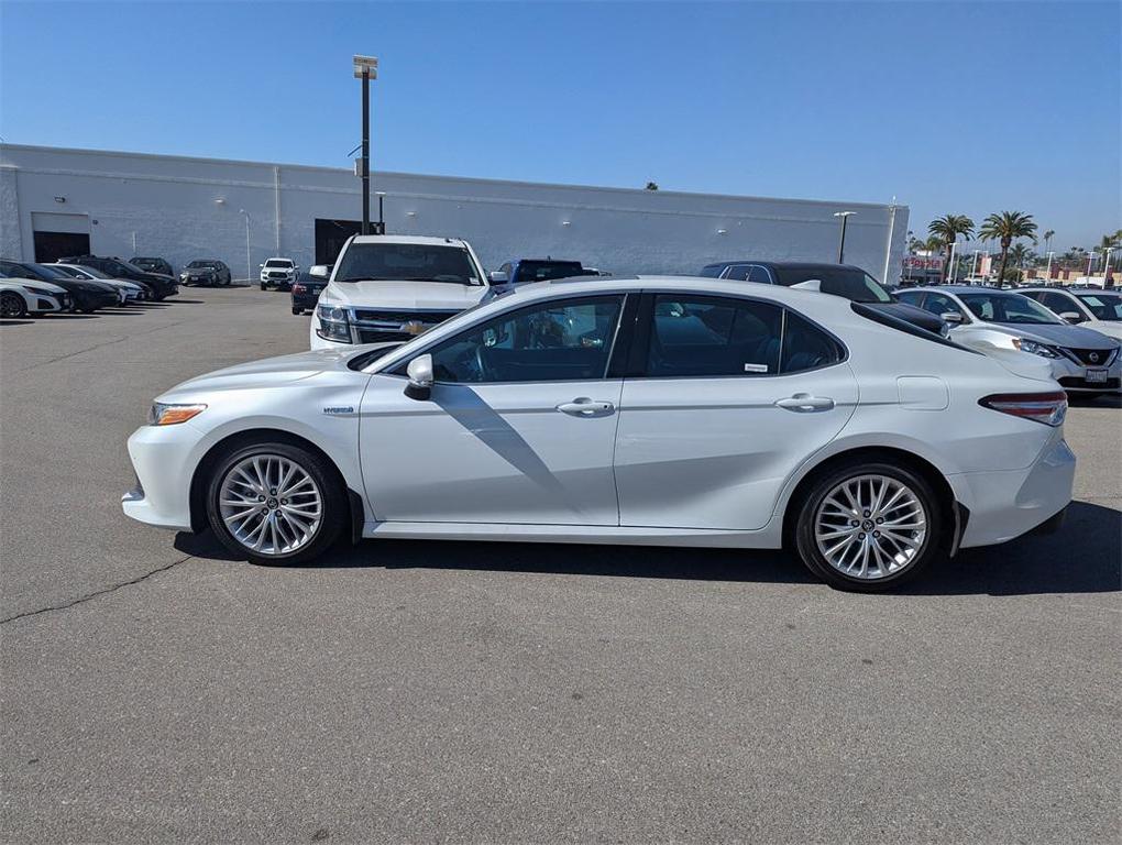 used 2018 Toyota Camry Hybrid car, priced at $25,900