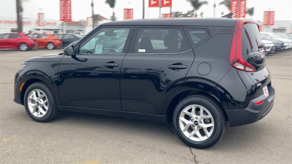 used 2022 Kia Soul car, priced at $14,488