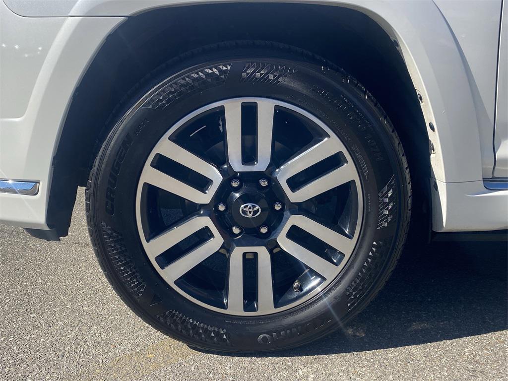 used 2014 Toyota 4Runner car, priced at $21,900