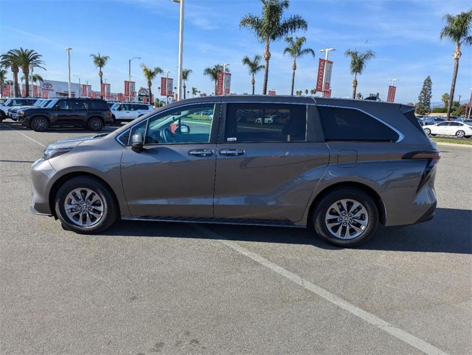 used 2023 Toyota Sienna car, priced at $45,488