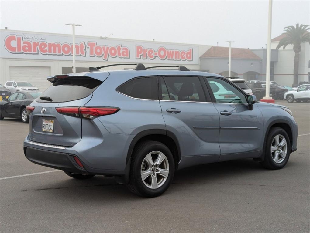 used 2022 Toyota Highlander car, priced at $29,188